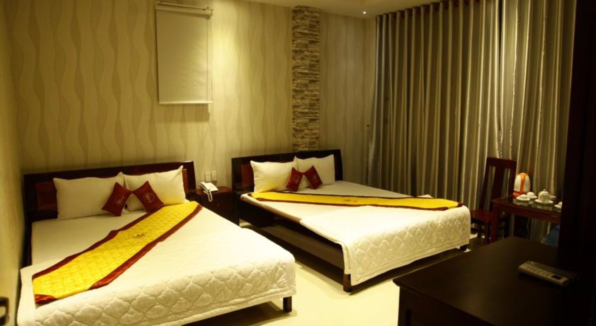 Minh Kieu Hotel My Tho Exterior photo
